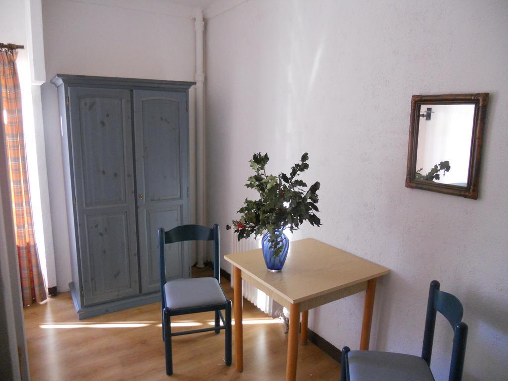 Hotel - Gites "U Pozzu" Evisa Habitación foto